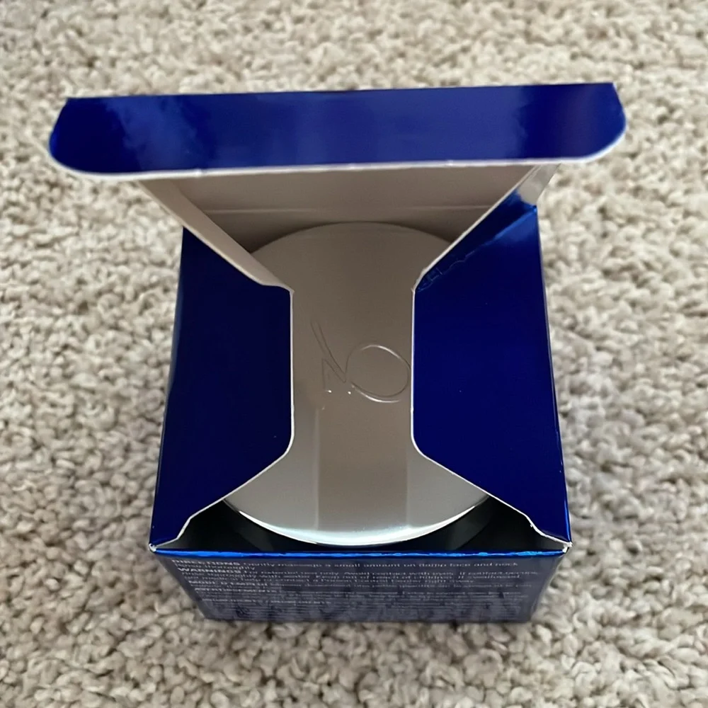 NEW ZO Skin Health Exfoliating Polish - Picture 3 of 9